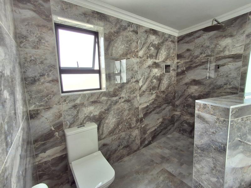 3 Bedroom Property for Sale in Britannia Bay Western Cape